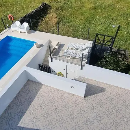 Casa Da Torre 2456al * Angra do Heroísmo
